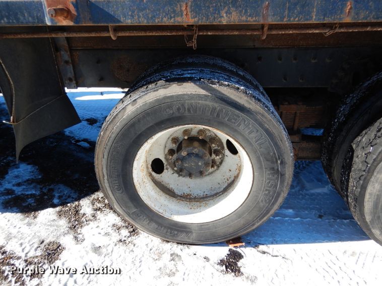 image for item JK9827 2003 International 7500  dump truck