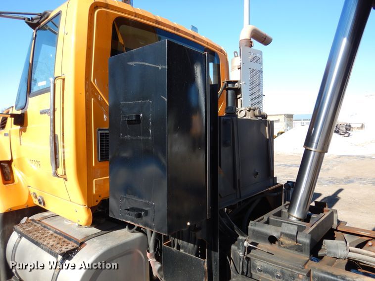 image for item JK9829 2010 International WorkStar 7600  dump truck