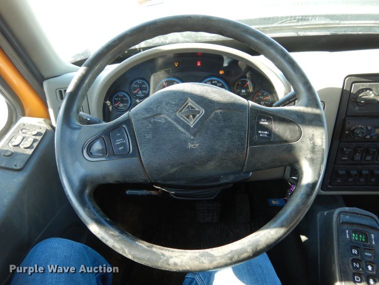 image for item JK9829 2010 International WorkStar 7600  dump truck