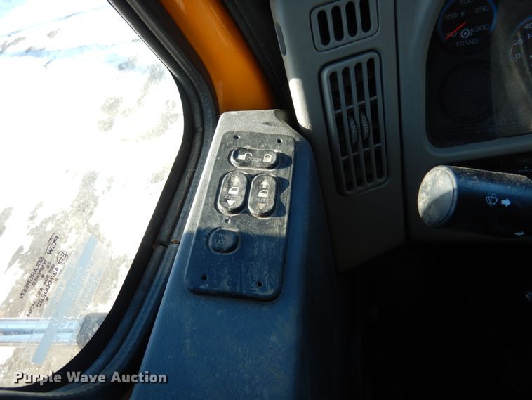 image for item JK9829 2010 International WorkStar 7600  dump truck