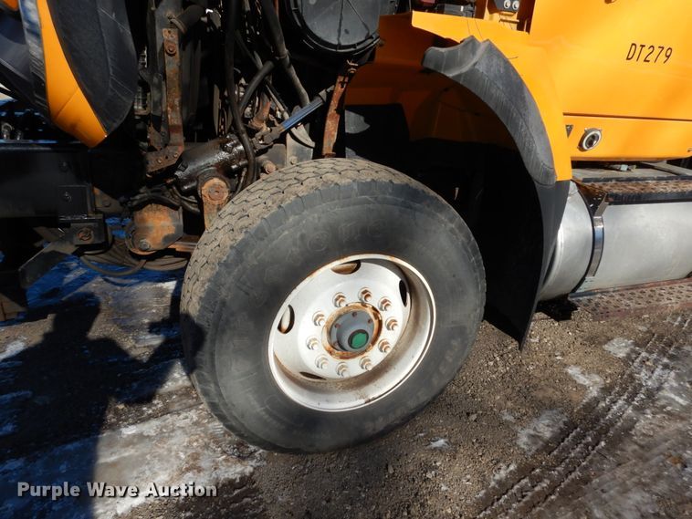 image for item JK9829 2010 International WorkStar 7600  dump truck