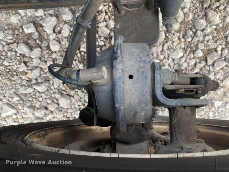 image for item JN9156 2009 Ford F750 Super Duty XL  Crew Cab utility / service truck