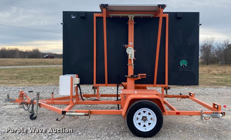 image for item JN9157 2011 Wanco WTLMB  message board trailer