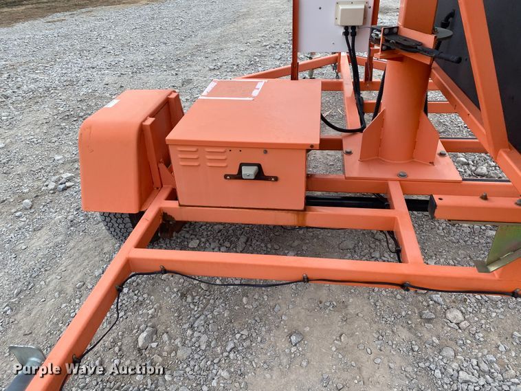 image for item JN9157 2011 Wanco WTLMB  message board trailer