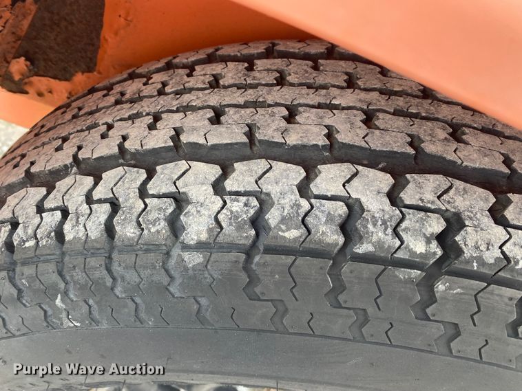 image for item JN9158 2005 Wanco WTLMB  message board trailer