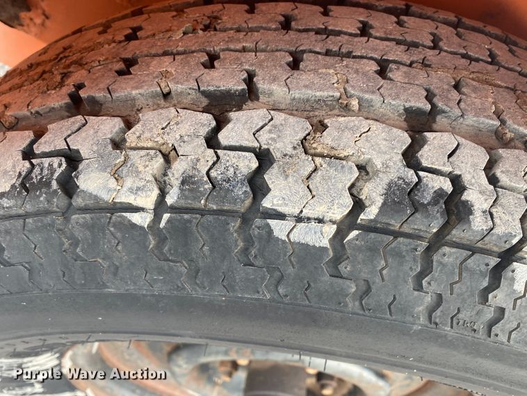 image for item JN9158 2005 Wanco WTLMB  message board trailer