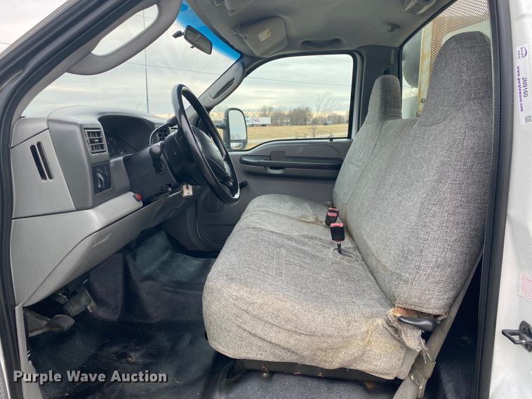 image for item JN9160 2003 Ford F450 Super Duty XL  utility / service truck