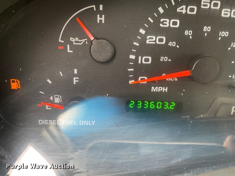 image for item JN9160 2003 Ford F450 Super Duty XL  utility / service truck