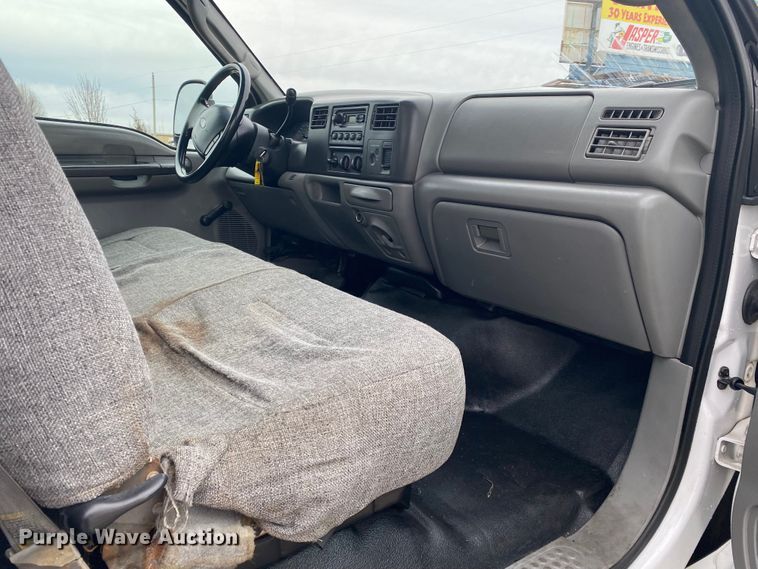 image for item JN9160 2003 Ford F450 Super Duty XL  utility / service truck