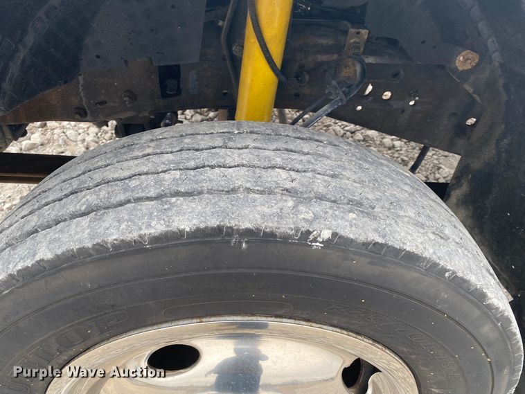 image for item JN9160 2003 Ford F450 Super Duty XL  utility / service truck