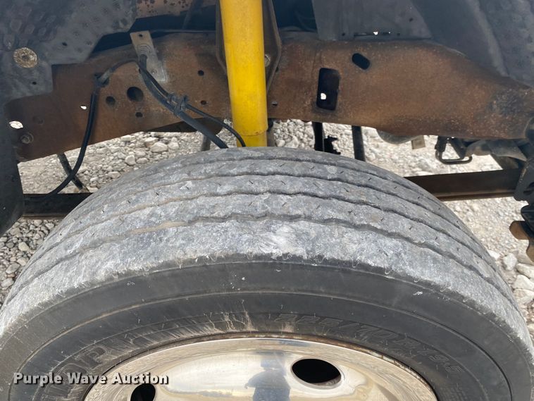 image for item JN9160 2003 Ford F450 Super Duty XL  utility / service truck