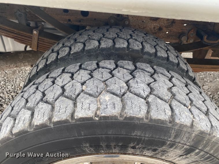 image for item JN9160 2003 Ford F450 Super Duty XL  utility / service truck