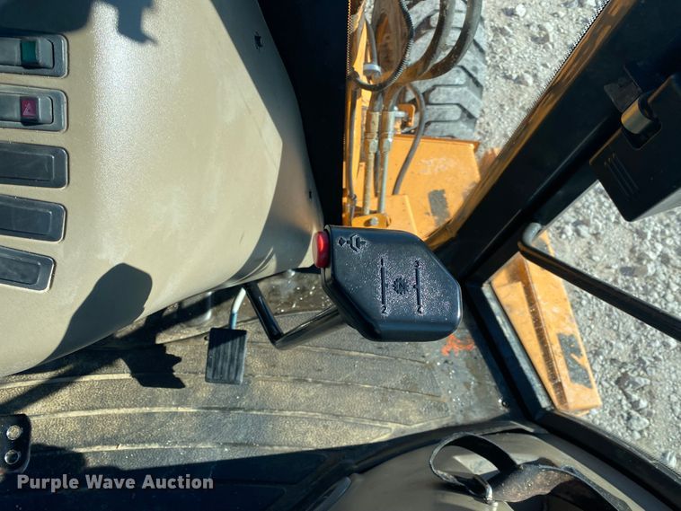 image for item JN9170 2006 Case 580 Super M  backhoe