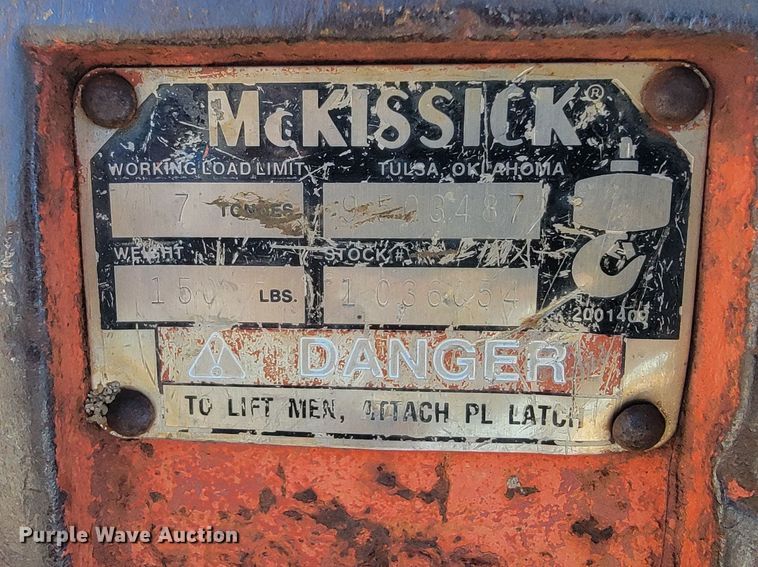 image for item JP9055 1995 Ford L8000  crane truck