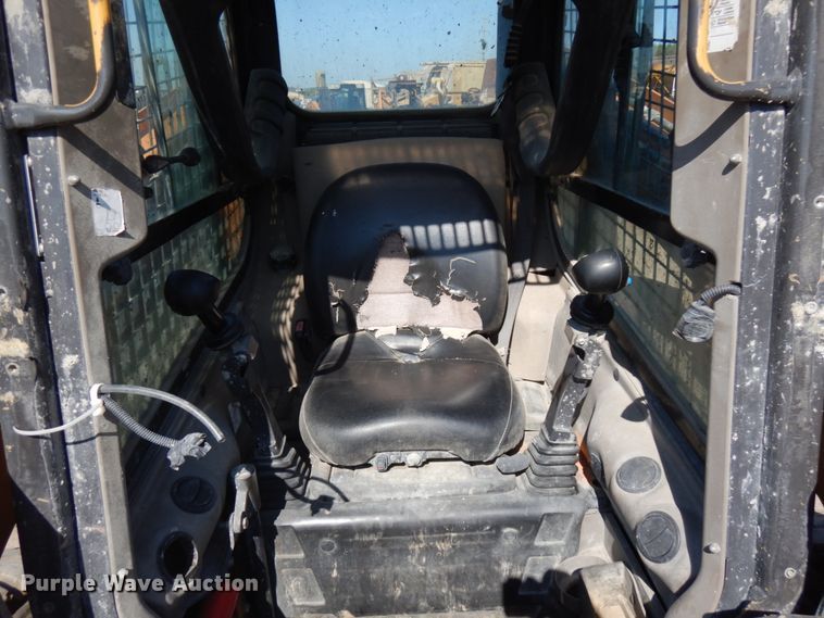 image for item JQ9187 2013 Case SR210  skid steer loader