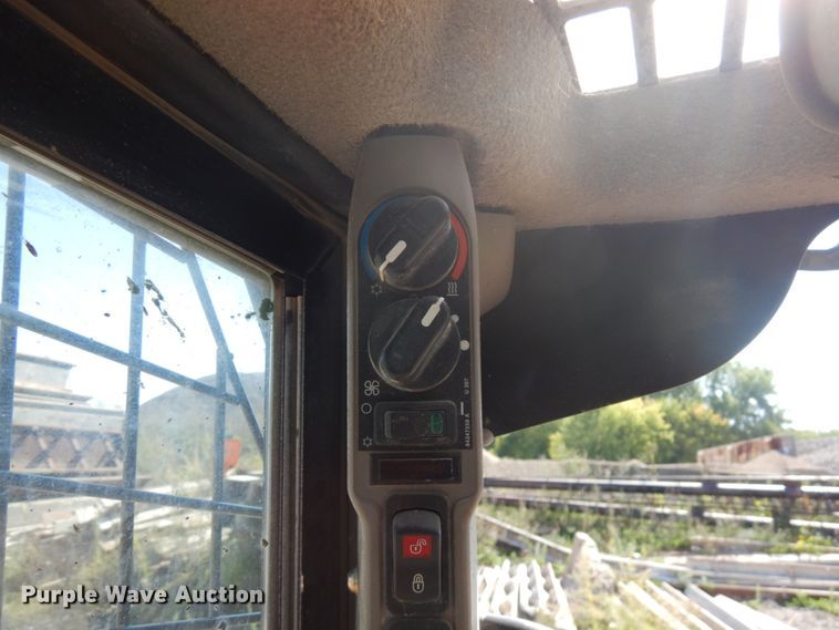 image for item JQ9187 2013 Case SR210  skid steer loader