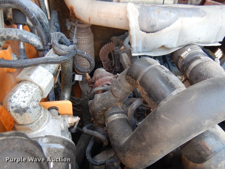 image for item JQ9187 2013 Case SR210  skid steer loader