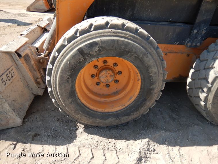 image for item JQ9187 2013 Case SR210  skid steer loader