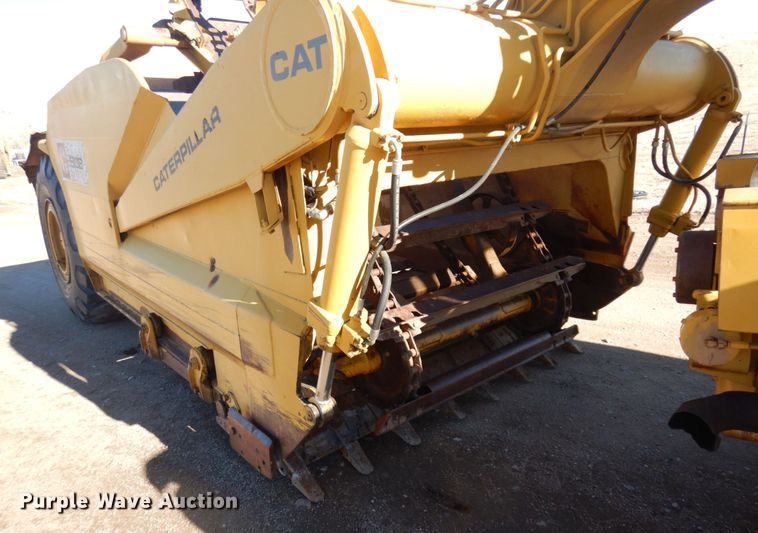 image for item KE9315 1977 Caterpillar 613B  elevating scraper