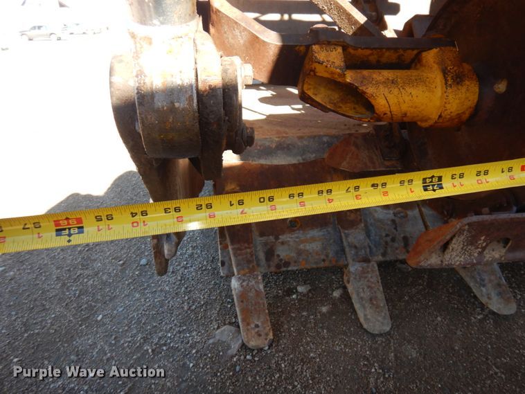 image for item KE9315 1977 Caterpillar 613B  elevating scraper