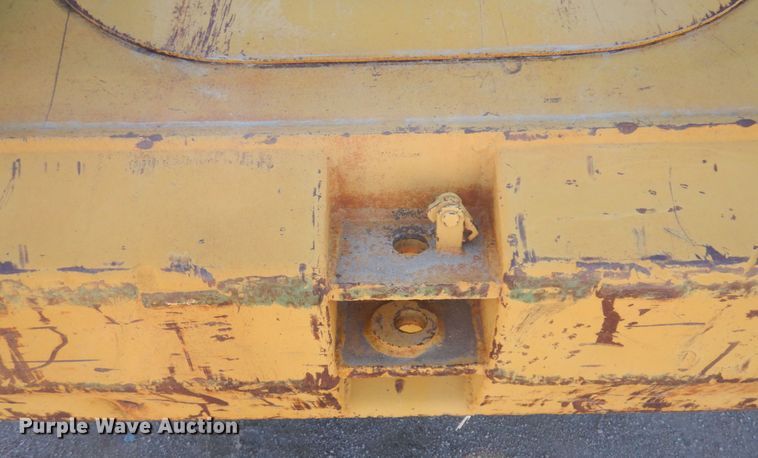 image for item KE9315 1977 Caterpillar 613B  elevating scraper