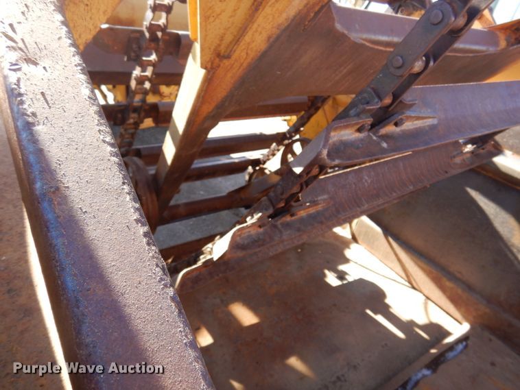 image for item KE9315 1977 Caterpillar 613B  elevating scraper