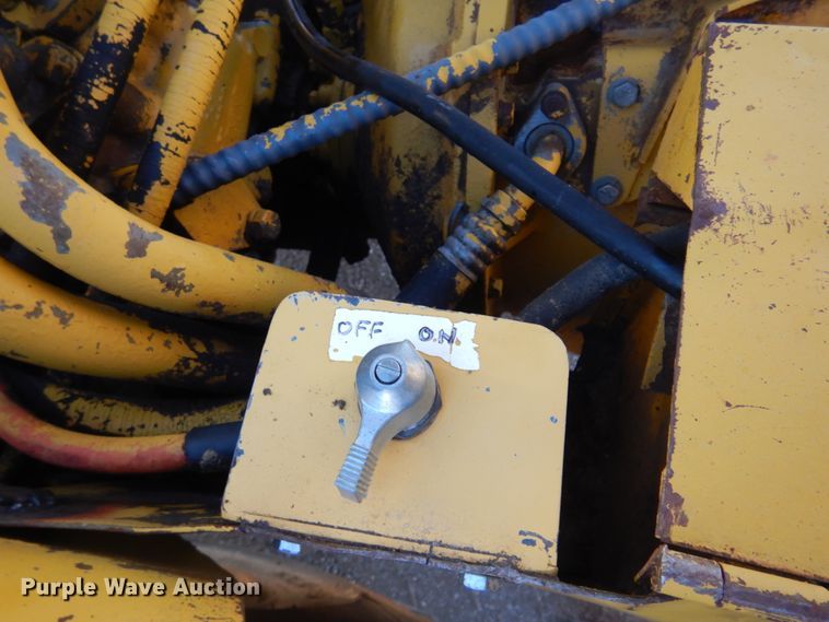 image for item KE9315 1977 Caterpillar 613B  elevating scraper