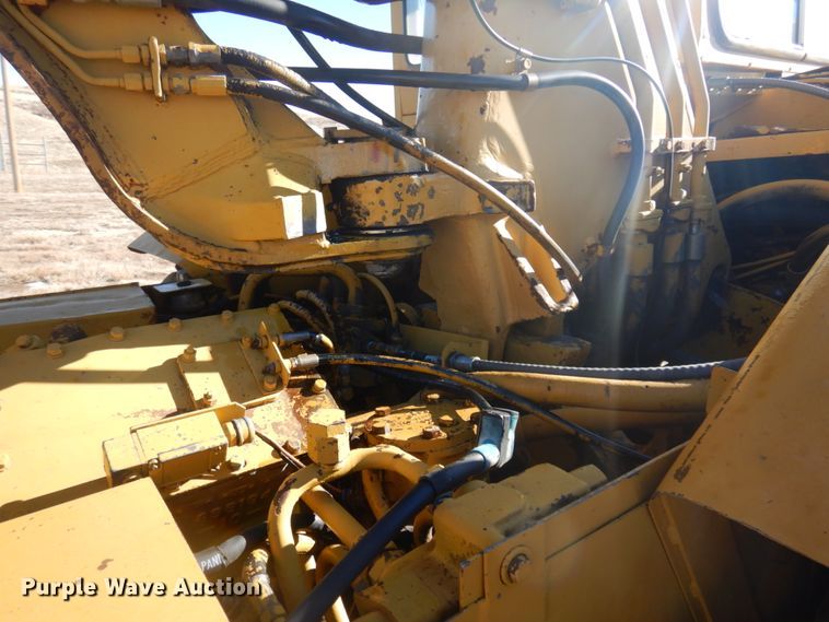 image for item KE9315 1977 Caterpillar 613B  elevating scraper