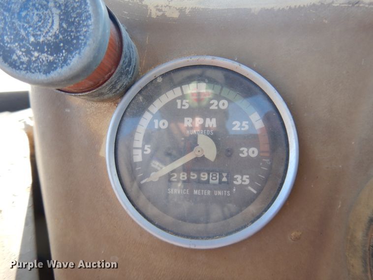 image for item KE9315 1977 Caterpillar 613B  elevating scraper