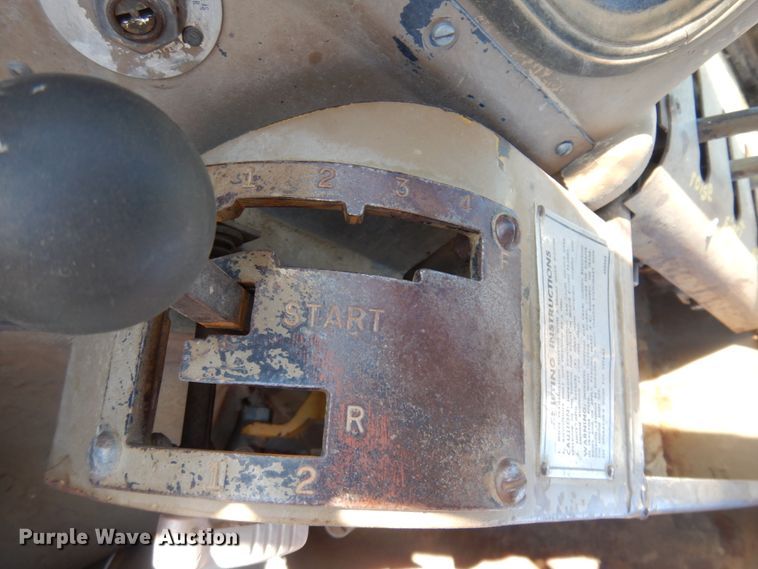 image for item KE9315 1977 Caterpillar 613B  elevating scraper