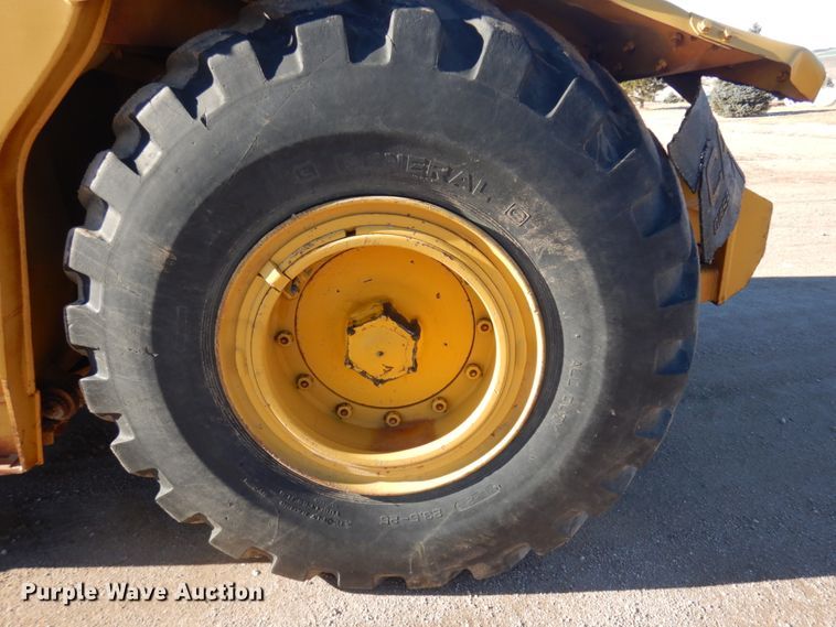 image for item KE9315 1977 Caterpillar 613B  elevating scraper