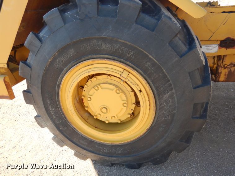 image for item KE9315 1977 Caterpillar 613B  elevating scraper