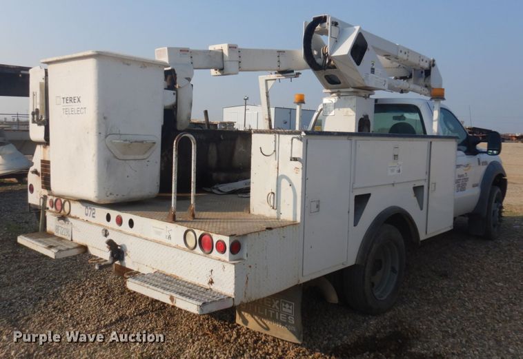image for item KE9316 2005 Ford F450 Super Duty XL  bucket truck