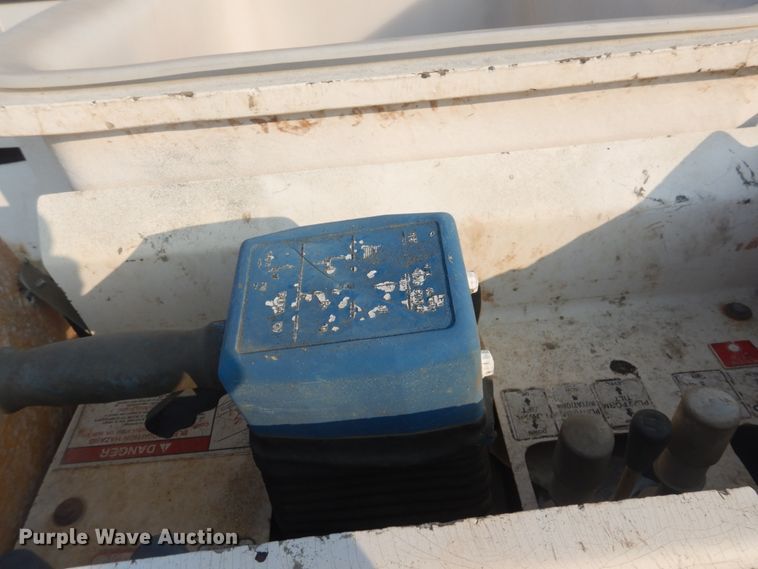 image for item KE9316 2005 Ford F450 Super Duty XL  bucket truck