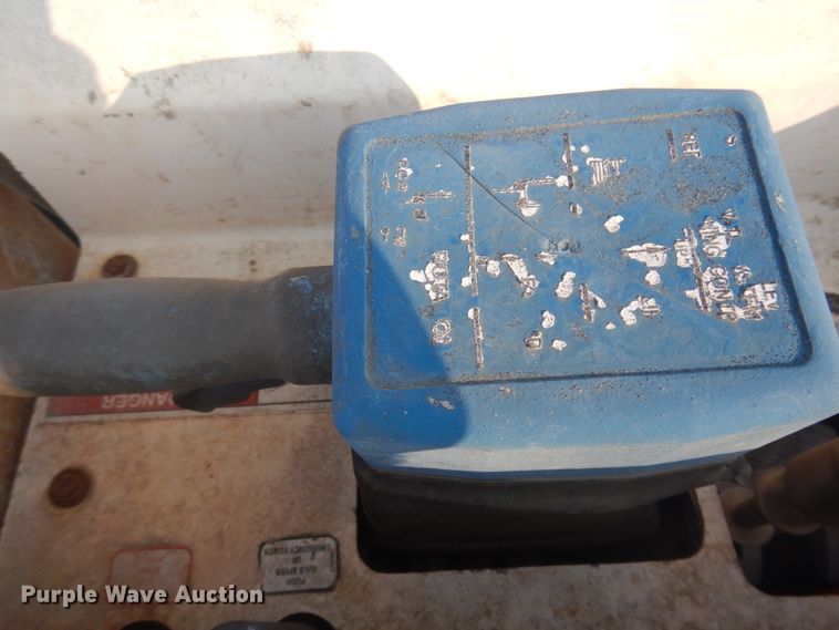 image for item KE9316 2005 Ford F450 Super Duty XL  bucket truck