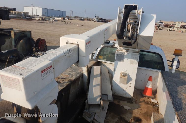 image for item KE9316 2005 Ford F450 Super Duty XL  bucket truck