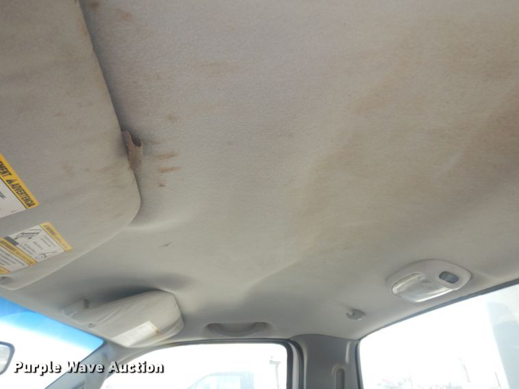 image for item KE9316 2005 Ford F450 Super Duty XL  bucket truck