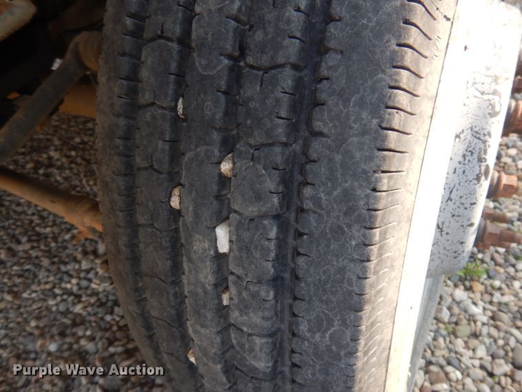 image for item KE9316 2005 Ford F450 Super Duty XL  bucket truck