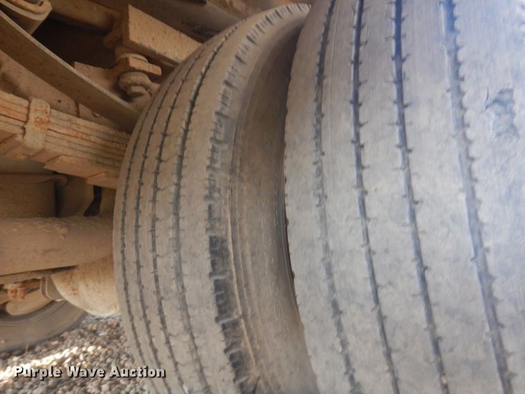 image for item KE9316 2005 Ford F450 Super Duty XL  bucket truck