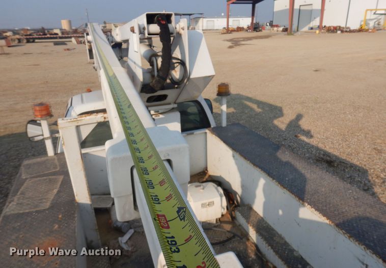 image for item KE9317 2005 Ford F450 Super Duty XL  bucket truck