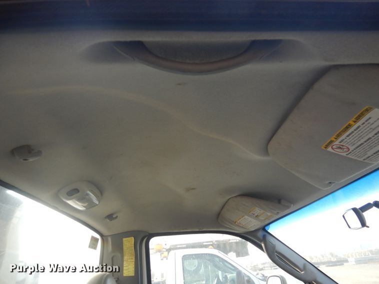 image for item KE9317 2005 Ford F450 Super Duty XL  bucket truck