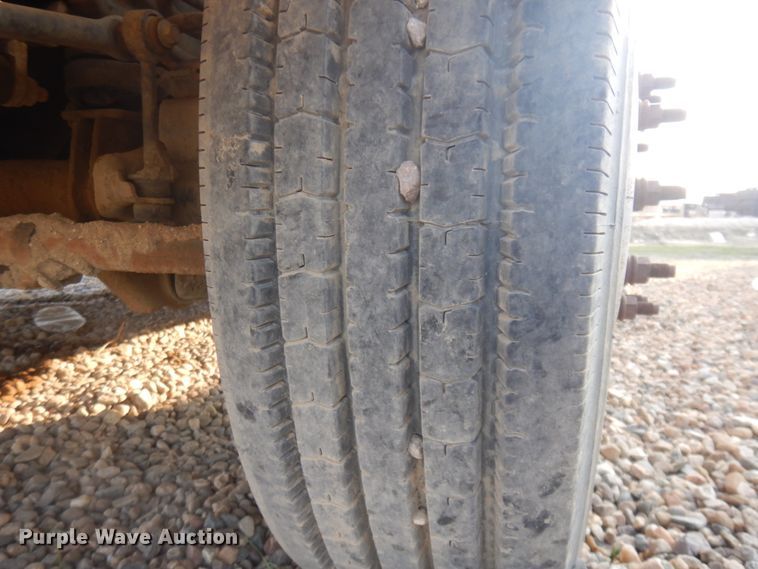 image for item KE9317 2005 Ford F450 Super Duty XL  bucket truck