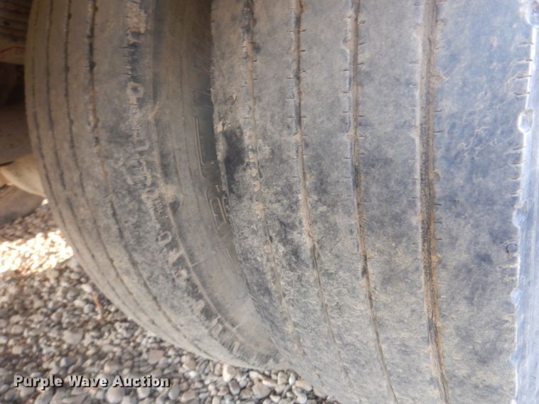 image for item KE9317 2005 Ford F450 Super Duty XL  bucket truck