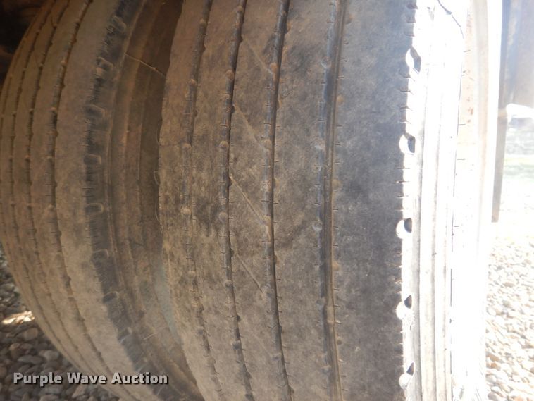 image for item KE9317 2005 Ford F450 Super Duty XL  bucket truck