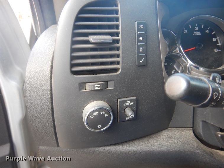 image for item KE9318 2012 Chevrolet Silverado 1500 LT  Crew Cab pickup truck