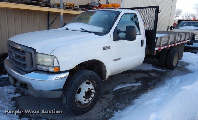 image for item KH9024 2004 Ford F550 Super Duty  flatbed truck