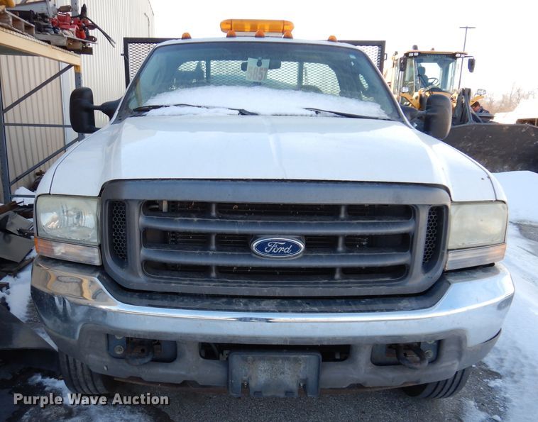 image for item KH9024 2004 Ford F550 Super Duty  flatbed truck