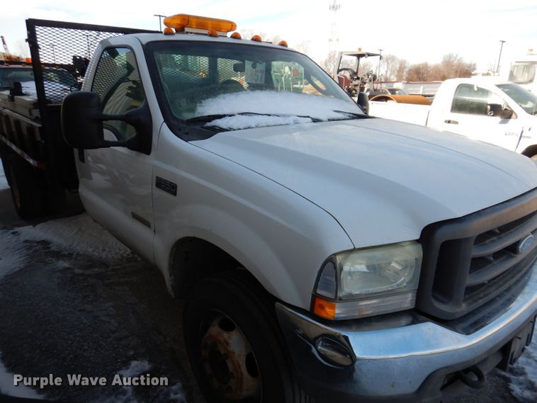 image for item KH9024 2004 Ford F550 Super Duty  flatbed truck