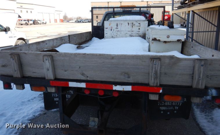 image for item KH9024 2004 Ford F550 Super Duty  flatbed truck