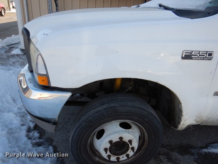 image for item KH9024 2004 Ford F550 Super Duty  flatbed truck